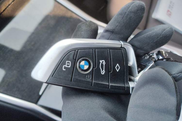 TDK.VehicleDetails.img