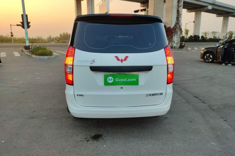 Used Wuling Hongguang 2020 1.2L S Base Model China VI LSI
