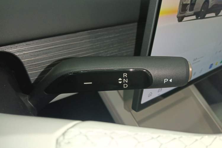 Used ONVO L60 2024 60 kWh Rear-Drive Version