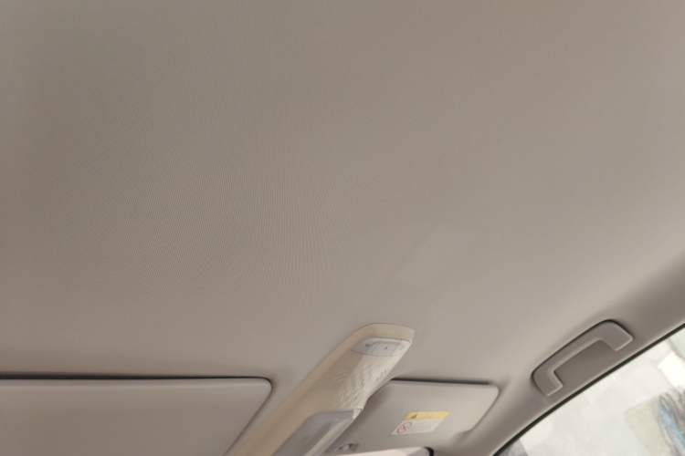 Used Baojun KiWi EV 2023 Edition Strawberry Bear Limited Edition Lithium Iron Phosphate