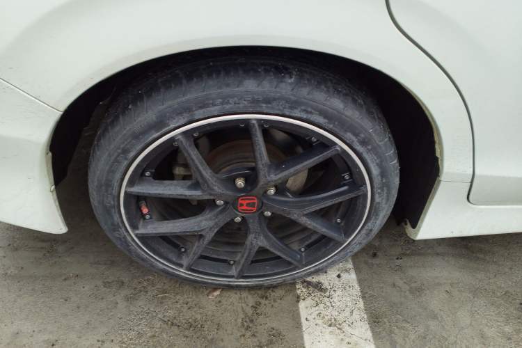 Used Honda Jade 2014 1.8L Automatic Comfort Elite Version 5 Seats
