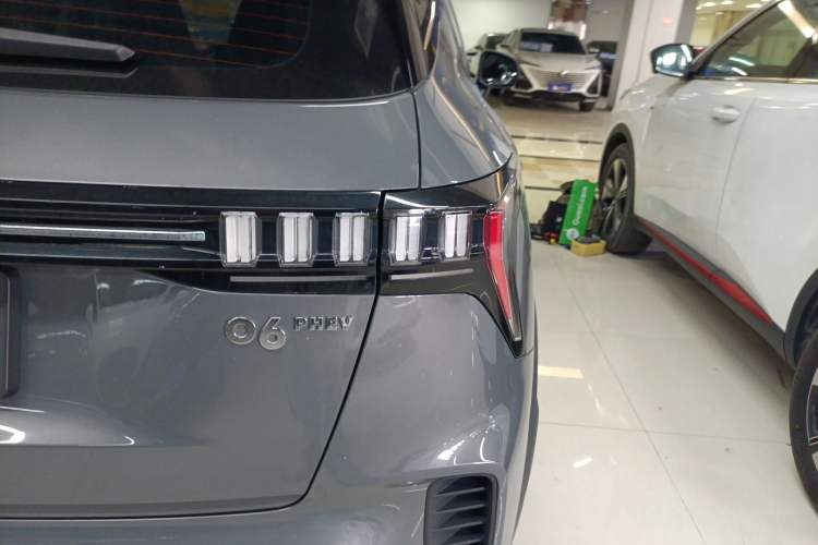 Used Lynk & Co 06 EM-P 2022 PHEV 84 km Range Pro Version
