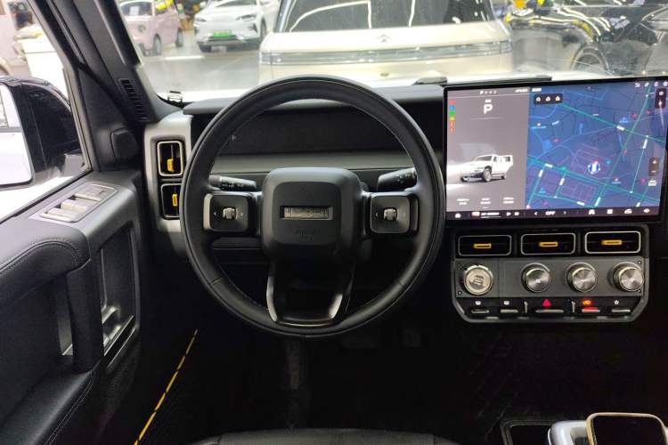 Used  V23 2025 401 Two-Wheel Drive Advanced Edition