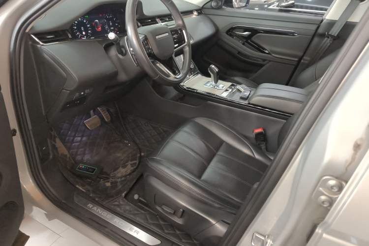 Used Land Rover Range Rover Evoque 2021 Range Rover Velar 249 PS R-Dynamic S Performance Edition
