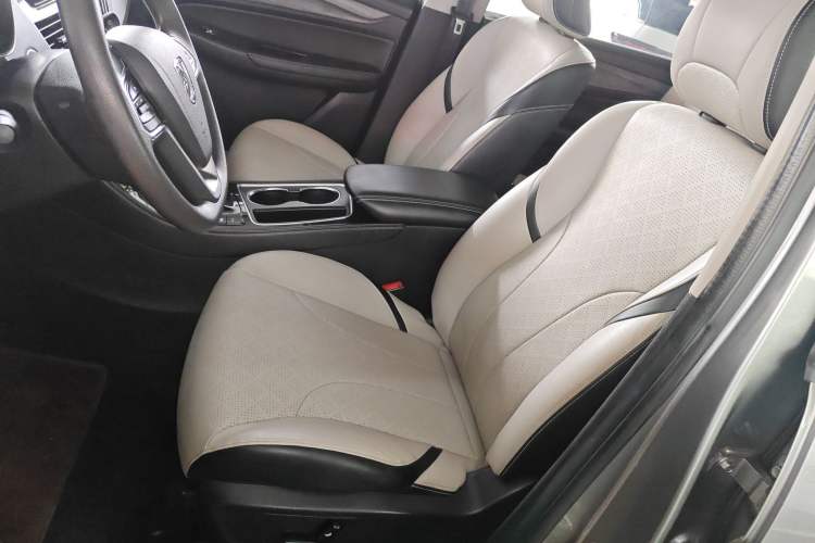 Used Baojun 730 2019 1.5T CVT Flagship Model 7 Seats China VI Emission Standard
