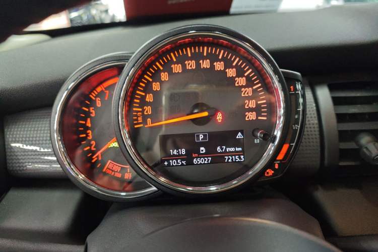 Used  MINI 2016 1.5T COOPER
