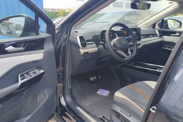 Used Volkswagen ID.6 CROZZ 2022 Long-Range PRO Edition
