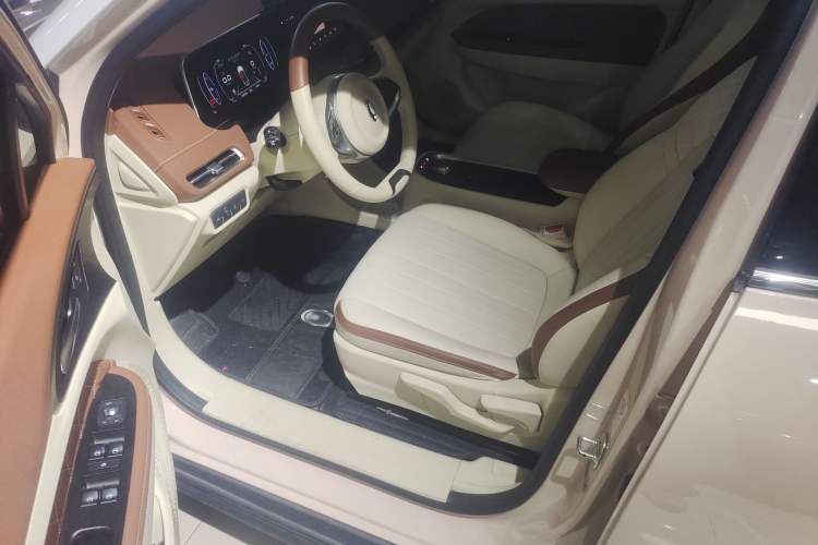 Used ORA Good Cat 2021 400km Standard Range Venus Edition Lithium Iron Phosphate
