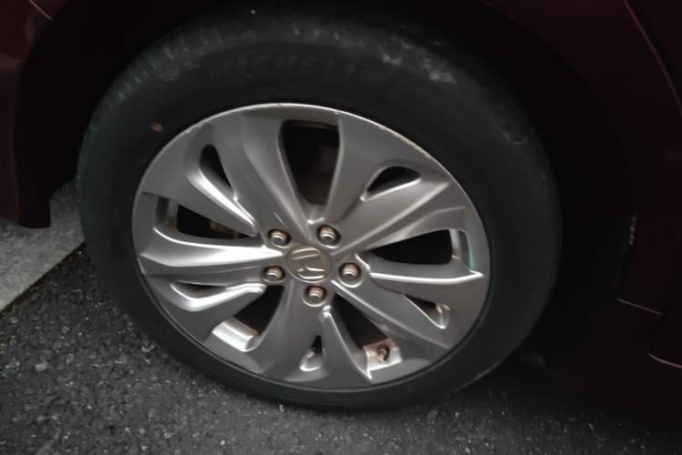 Used Honda Jade 2017 1.8L automatic Comfort version 5 seats
