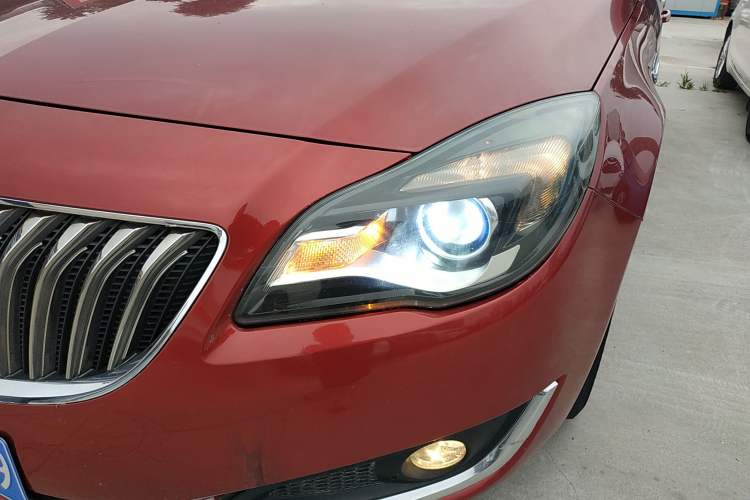 Used Buick Regal 2015 2.0L Leading Fashion Edition
