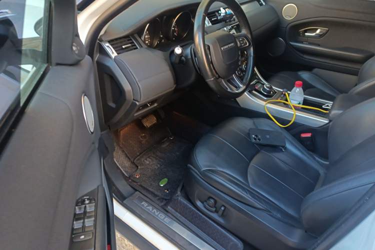 Used Land Rover Range Rover Evoque 2018 240 PS SE Smart Brilliance Edition