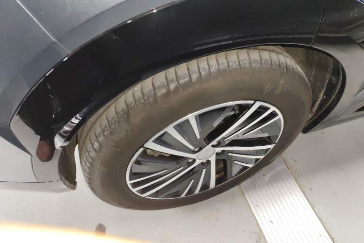 Used Lynk & Co 08 EM-P 2025 245km Ultra-Long Range Halo
