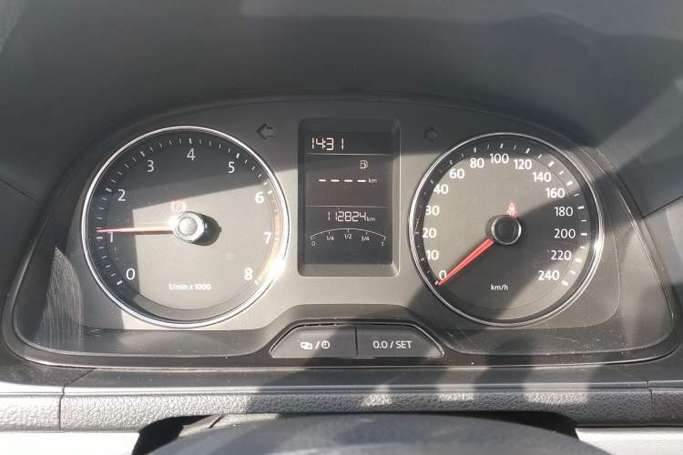 Used Volkswagen Gran Lavida 2013 1.6L Manual Comfort Model
