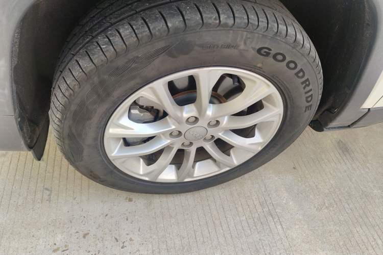 Used  Cherokee 2019 2.0T Two-Wheel Drive Smart Enjoyment Version China V
