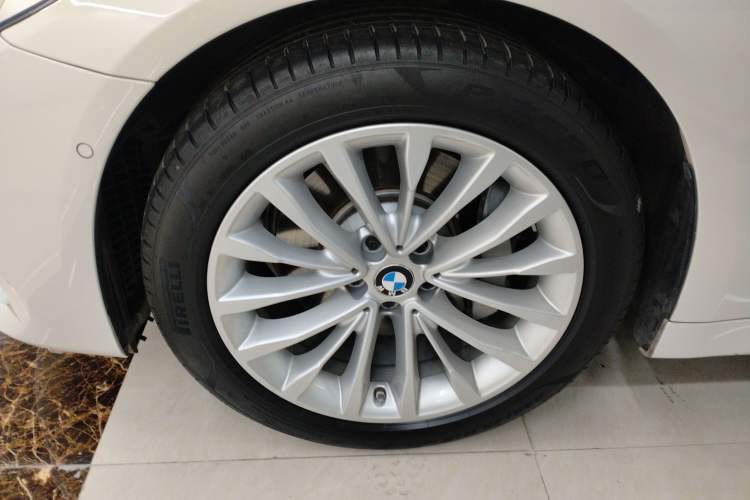 Used BMW 5 Series New Energy 2020 Mileage Upgrade Version 530Le Luxury Package
