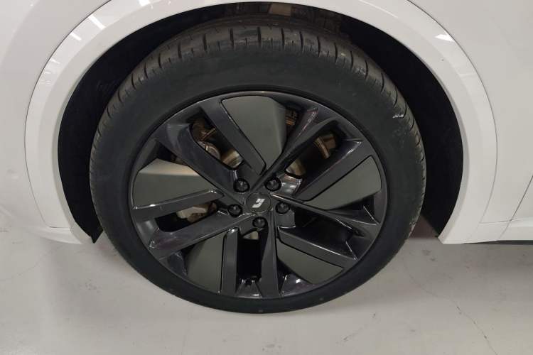 Used Li Auto L9 2022 Max model
