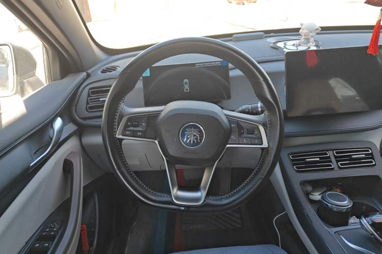 Used BYD Qin PLUS 2024 HONOR Edition DM-i 55KM Leading Model
