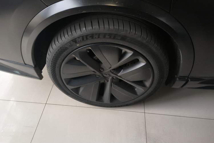 Used Li Auto L9 2022 Max model