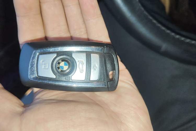 Used BMW 5 Series 2014 525Li Luxury Design Package
