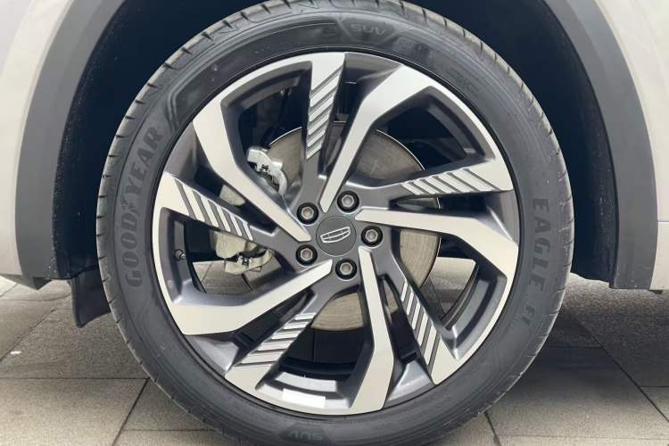 Used Geely Auto Monjaro L 2024 2.0TD High-Power Automatic Two-Wheel Drive Skyline Edition
