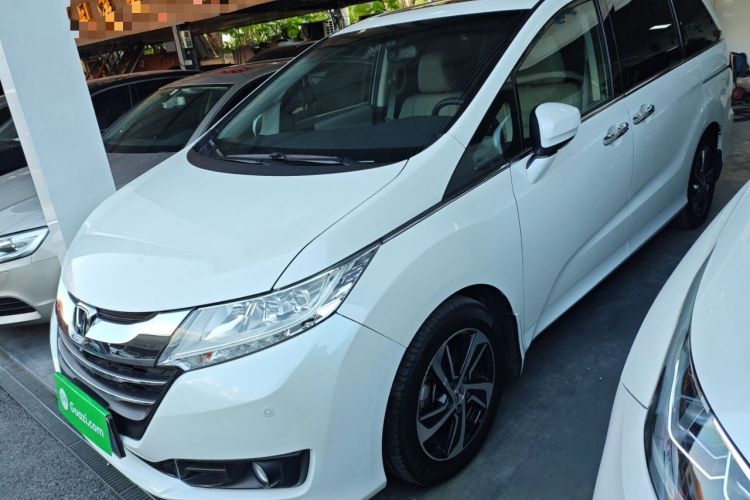 Used Honda Odyssey 2015 Revised Version 2.4L Supreme Edition