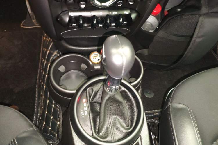 Used  Countryman 2014 1.6T COOPER S
