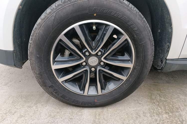 Used Geely Auto Vision X6 2018 1.4T CVT 4G Connected Luxury Version
