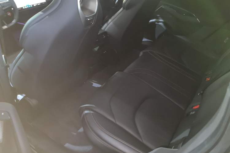 Used  SU7 2024 Four-Wheel Drive Ultra-Long Range Advanced Intelligent Driving Max Edition