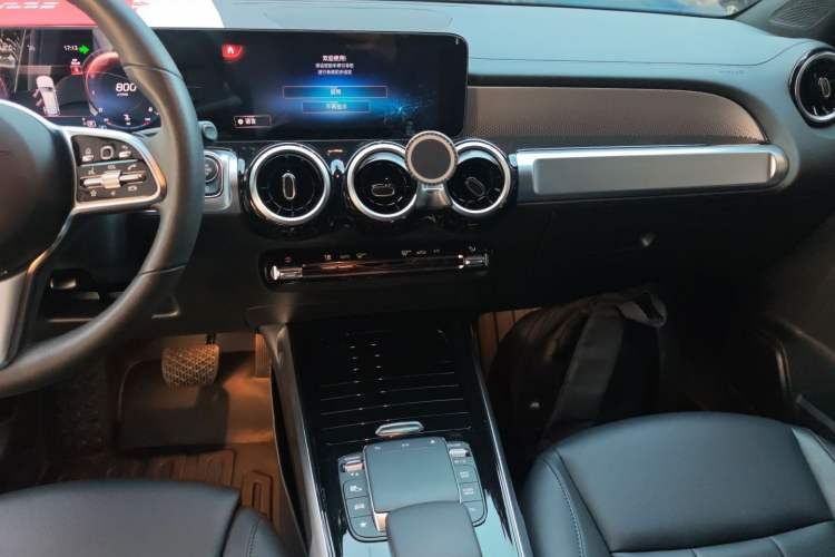 Used Mercedes-Benz GLB 2022 Second Facelift GLB 200 Fashion Edition
