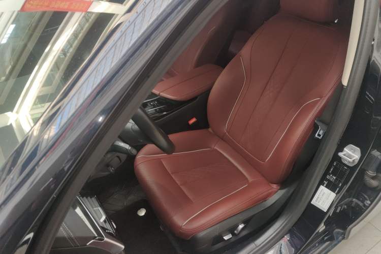 Used BMW 5 Series 2021 525Li Luxury Package
