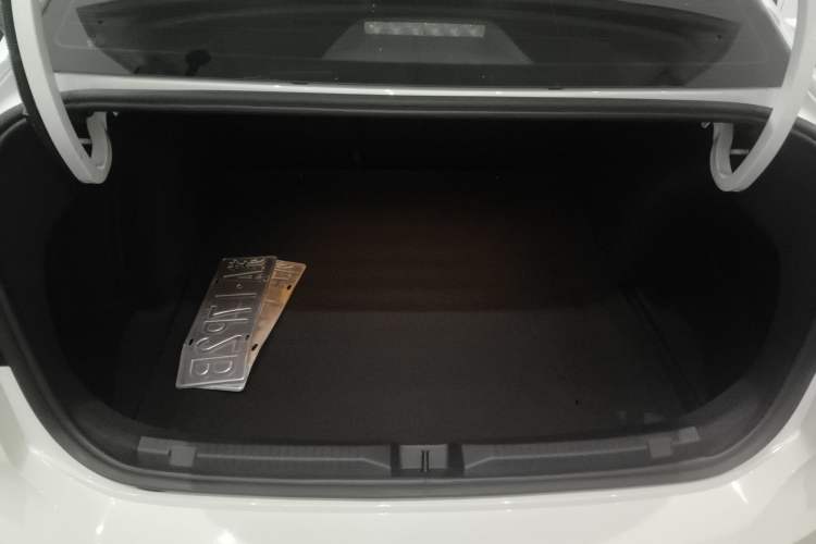 Used Volkswagen Lavida 2023 Revised 1.5L Automatic DeYi Edition