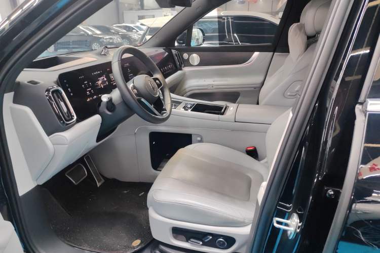 Used Hima AITO M9 2024 Range-Extended Ultra Version 42 kWh 6-Seater Model
