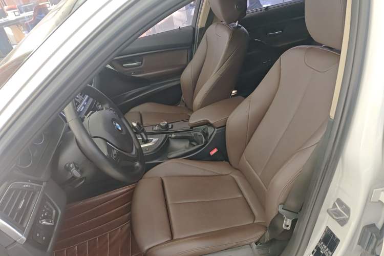 Used BMW 3 Series 2018 320Li Fashion Model
