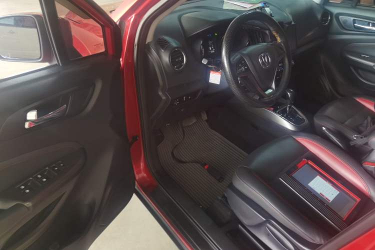 Used Changan CS15 2016 1.5L Automatic Fashion Edition