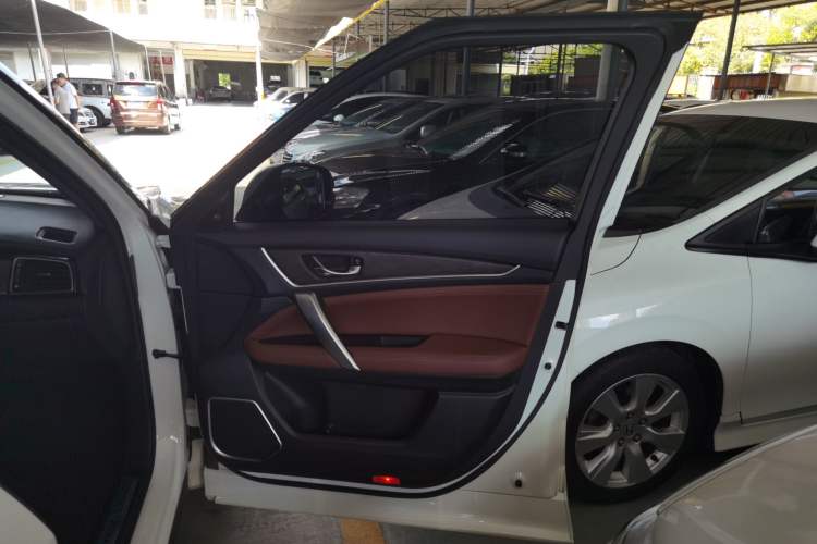 Used Honda UR-V 2020 370TURBO Two-Wheel Drive Luxury Edition
