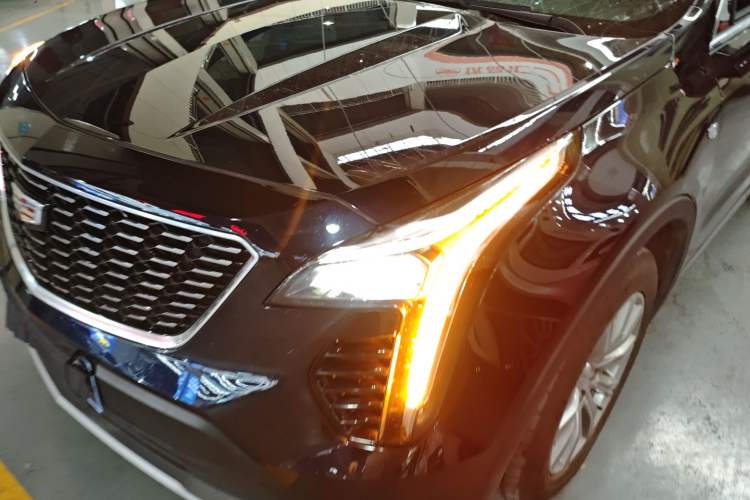 Used Cadillac XT4 2023 28T Two-Wheel-Drive Luxury Version
