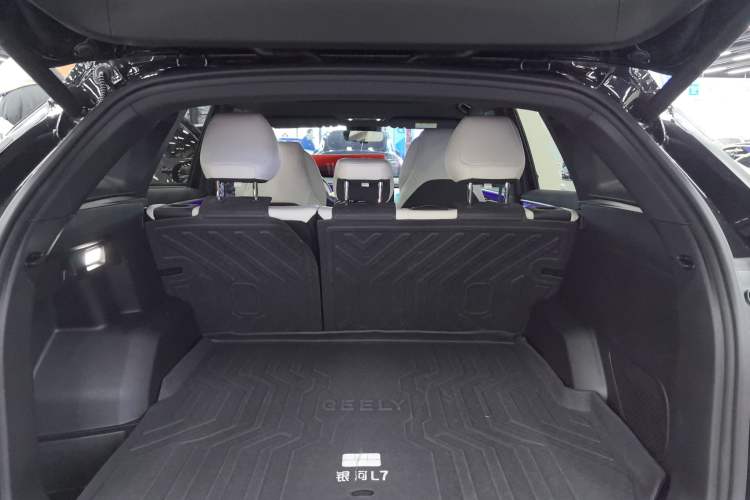 Used  L7 2023 1.5T 115 km Starship
