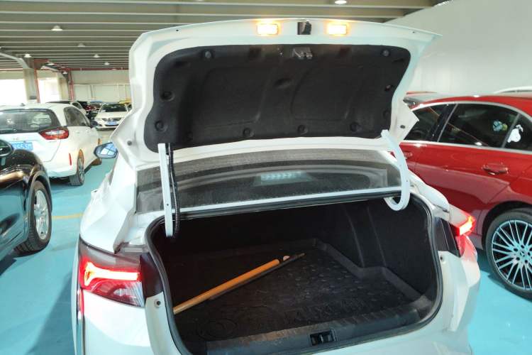 Used Dongfeng Aeolus Yixuan 2021 230T Automatic ZuiFeng Edition
