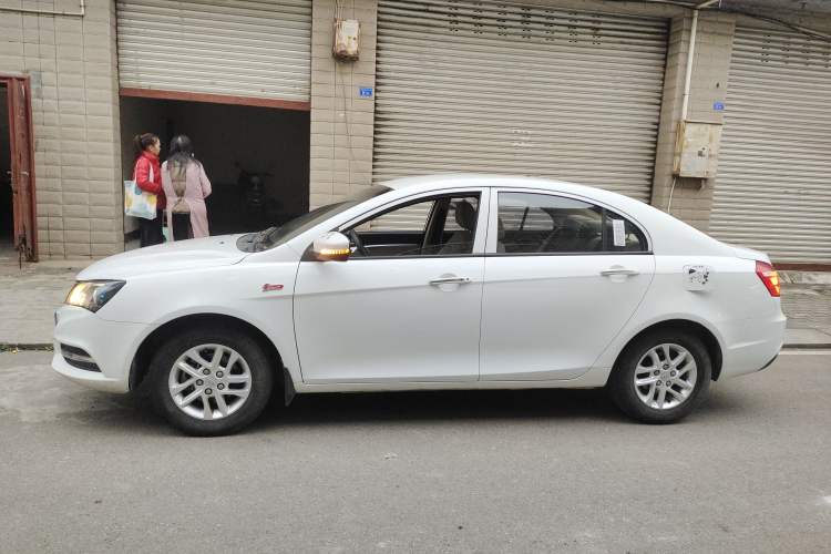Used Geely Auto Emgrand 2017 Sedan Million Edition 1.5L Manual Fashion Model