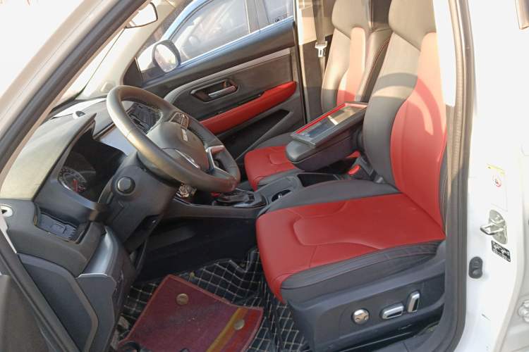 Used Haval H2s 2018 Red-Label 1.5T Dual-Clutch ZhiShang Model
