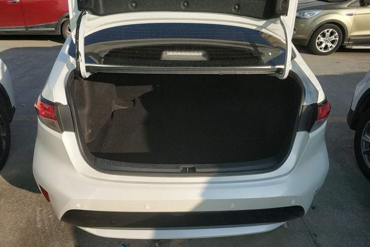 Used Toyota Levin 2019 185T CVT Luxury Edition China VI Standard
