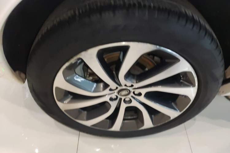 Used Land Rover Discovery Sport 2020 249 PS R-Dynamic Performance Edition