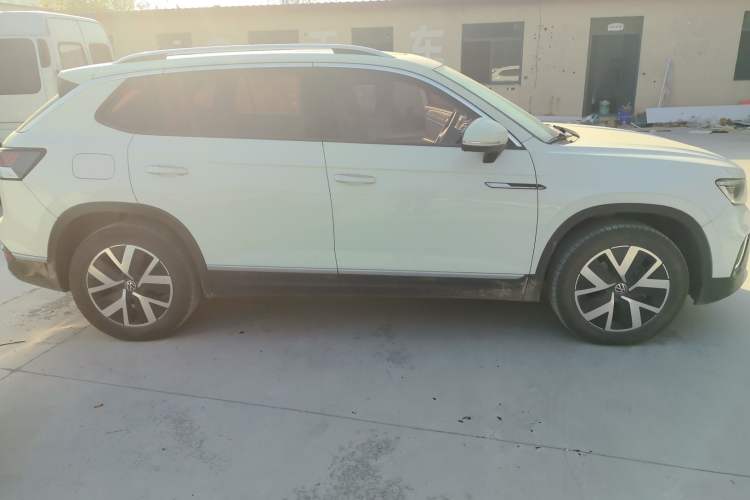 Used Volkswagen Tayron 2023 300TSI Two-Wheel-Drive Luxury Plus Advanced Edition