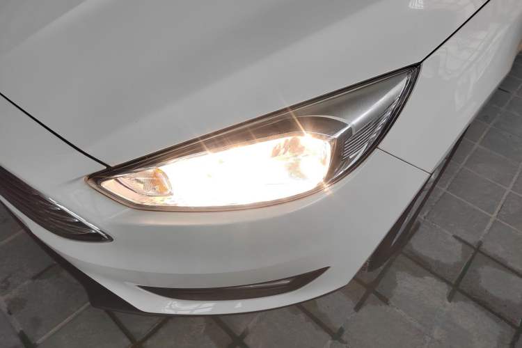 Used Ford Focus 2017 Sedan 1.6L Automatic Comfort Plus SmartDrive Edition