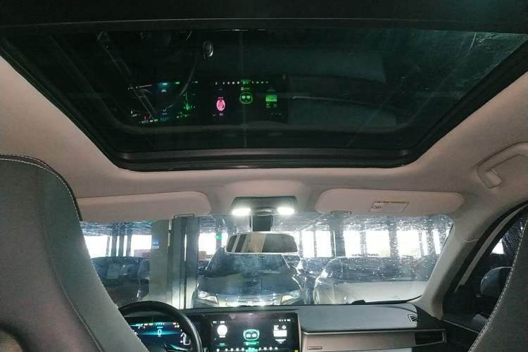 Used NETA U 2022 Zhi400 Pro Ternary Lithium