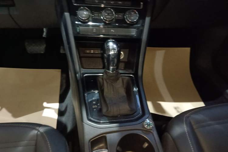 Used Volkswagen Touran 2018 Volkswagen Touran L 280TSI DSG Comfort Edition 7 Seats China V Emission Standard
