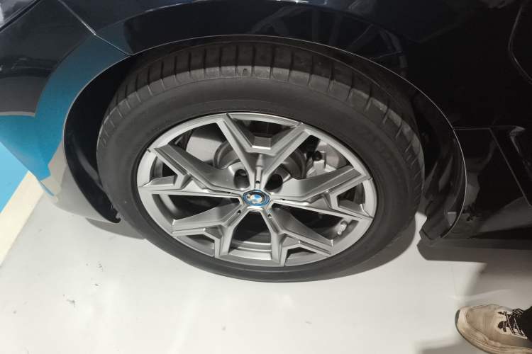Used BMW i3 2024 eDrive 35 L
