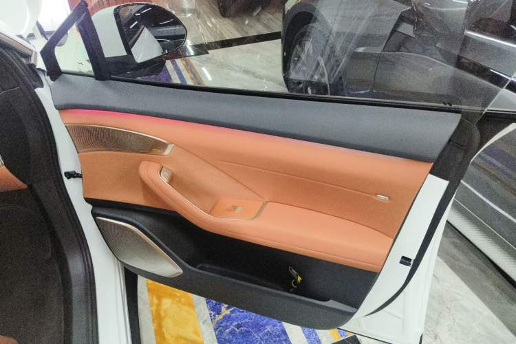 Used ONVO L60 2024 60 kWh Rear-Drive Version
