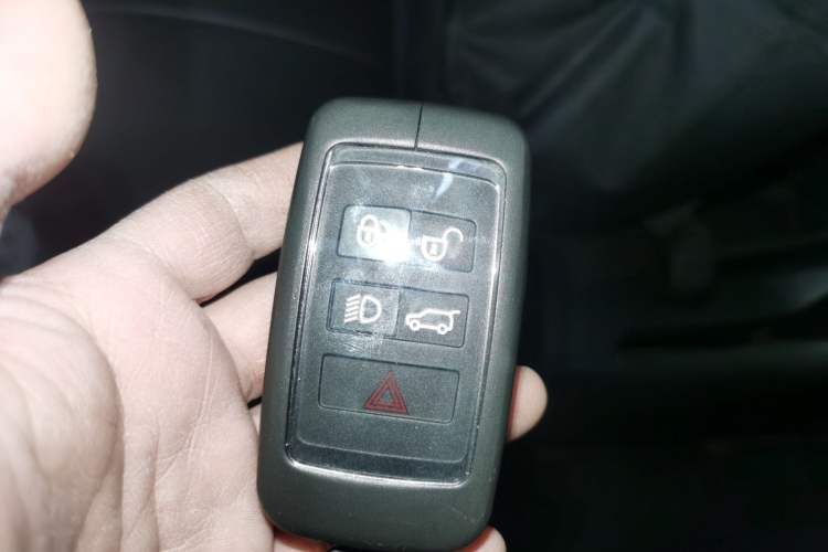 Used Land Rover Discovery 2020 2.0T 30th Anniversary Special Edition
