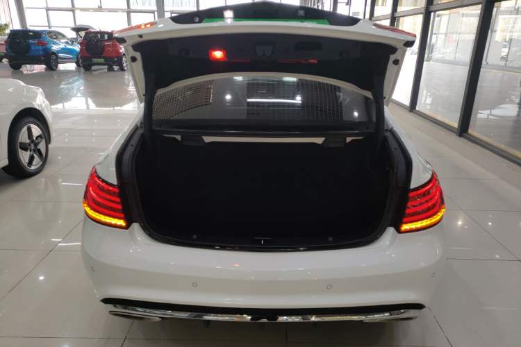 Used Mercedes-Benz E-Class (Import) 2014 E 200 Coupe